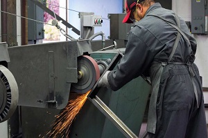 metal-polishing