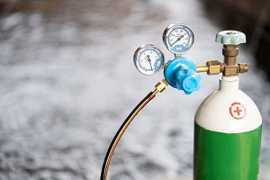 oxygen-cylinder
