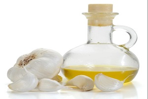 Garlic oil