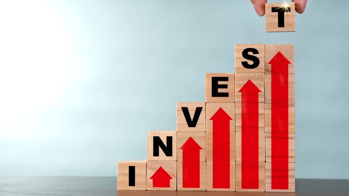 Business Ideas with Investment of 10 Crore to 15 Crores (Plant and Machinery): Selected Project Profiles for Entrepreneurs, Startups between 100 million to 150 million